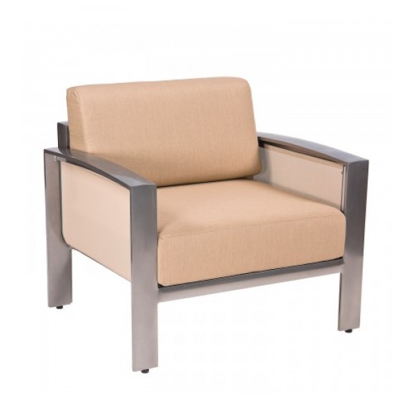 Metropolis Lounge Chair