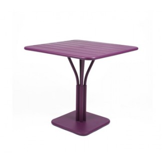 Luxembourg 32" Square Bistro Table with Parasol Hole